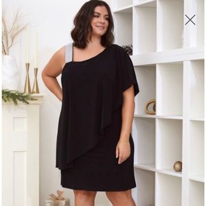 Laura Plus Rhinestone Strap Ruffle Dress size 22